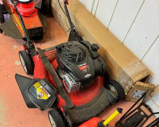 Troy Bilt TB105B lawnmower