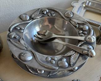 Silverplate and metal items