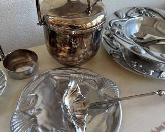 Silverplate and metal items