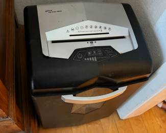Paper shredder