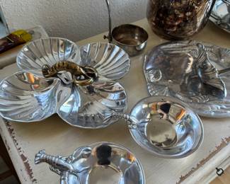Silverplate and metal items