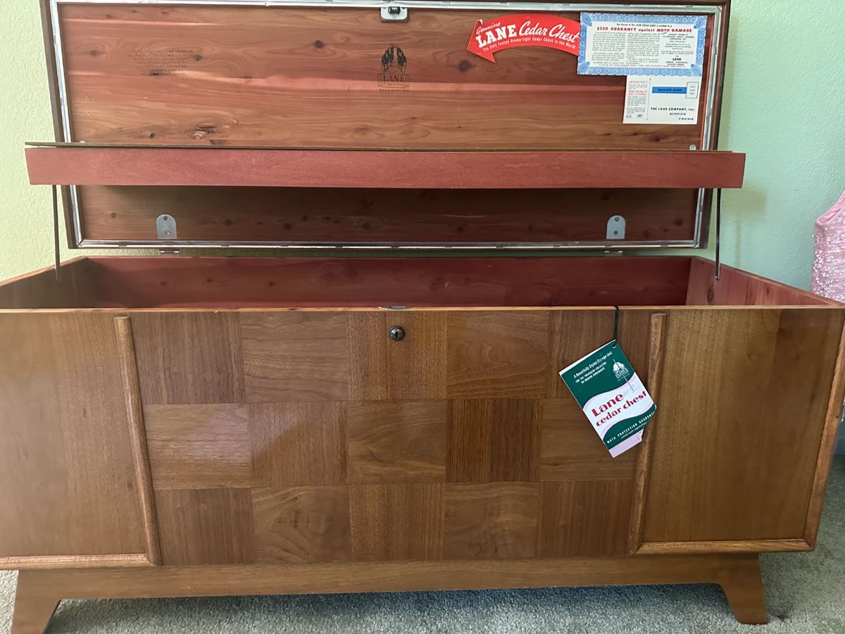 vintage Lane table with all paperwork