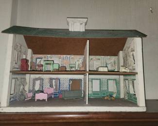 Vintage Dollhouse 