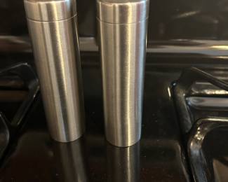 Salt pepper shakers