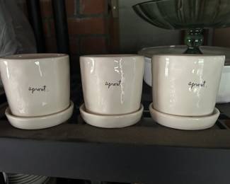 Little pots Rae Dunn