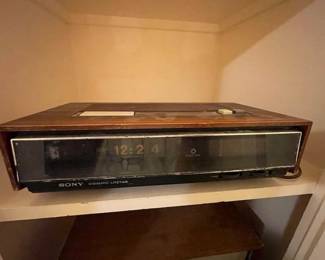 Vintage Sony AM FM alarm not a pretty clock to wake up to! Hit snooze.