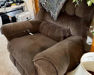 Electric recliners
