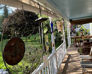 Many different wind chimes 