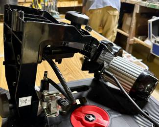 Electric chain saw sharpener 