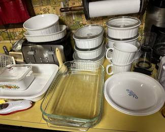 Vintage Corning ware and Pyrex 
