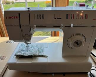 Singer sewing machine 