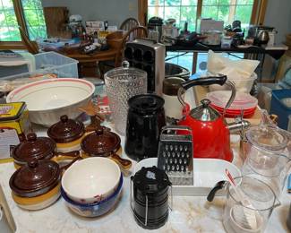 Kitchen wares 