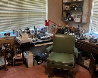 Ham equipment and rolling desk chair
