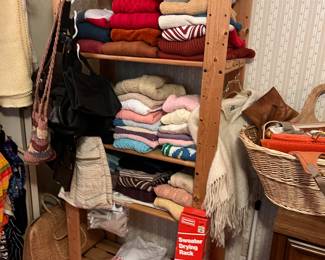 Sweaters and swearshirts