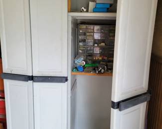 Storage cabinet