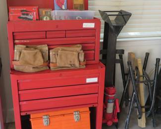 Tool chest