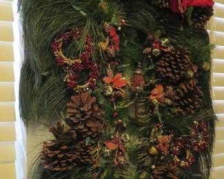 Lighted Christmas wall hanger