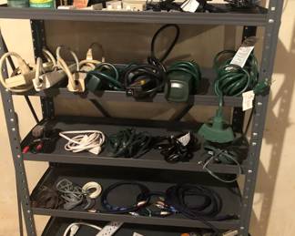 ELECTRIC CORDS / POWER STRIPS