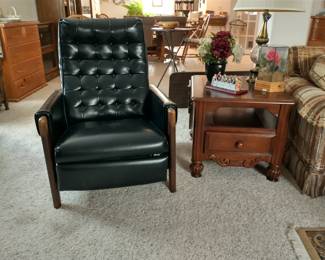 Recliner-Side Tables-Plaid Couch