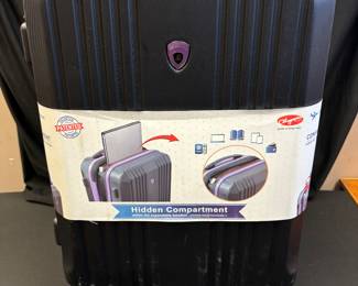 Travel Size Suitcase (Brand New) $30.00