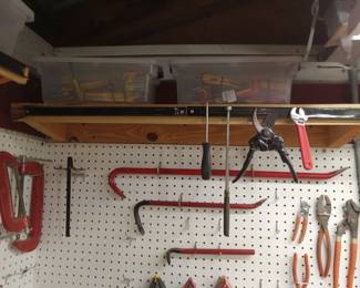 Crow bars, clamps, pliers
