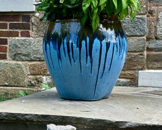 Decorative Ceramic Garden Pots and Gargoyles