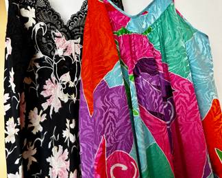 Vintage sleepwear including Elizabeth Arden 