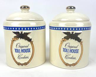 #326 • 1981 Original Toll House Cookie Jars (2)
WWW.LUX.BID
