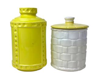 #264 • Two McCoy Yellow & White Cookie Jars
WWW.LUX.BID