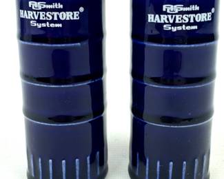 #35 • AO Smith Harvestore System Silo Salt & Pepper Shaker Set
WWW.LUX.BID