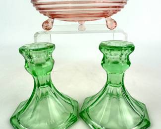 #130 • Anchor Hocking Pink Bowl & Green Depression Glass Candle Holders
WWW.LUX.BID