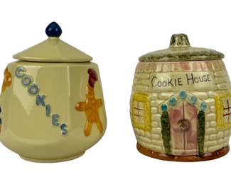 #290 • Shawnee Little Chef and McCoy Beehive Cookie House Cookie Jars
WWW.LUX.BID