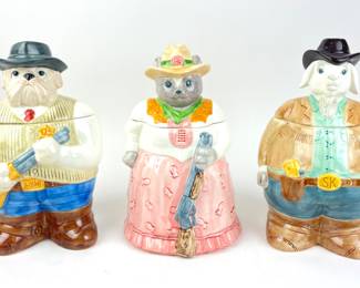 #92 • 3 Western Outlaw Cookie Jars By Hearth And Home Designs
WWW.LUX.BID