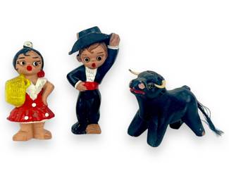 #339 • Terracotta Spanish Red Clay Mud Miniature Figurines (3)
WWW.LUX.BID