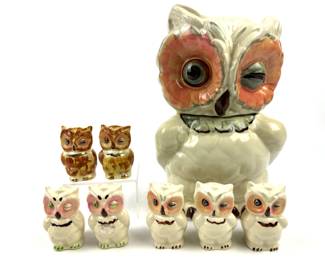 #32 • Shawnee Winking Owl Cookie Jar and 7 Salt & Pepper Shakers
WWW.LUX.BID
