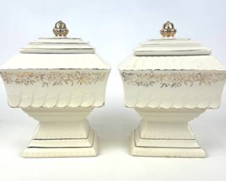 #324 • Vintage 1961 McCoy "Wedding Cake" Cookie Jars (2)
WWW.LUX.BID