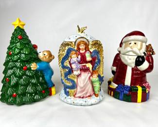 #95 • Three Vintage Christmas Cookie Jars
WWW.LUX.BID