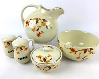 #179 • Hall's Superior China Jewel Autumn Leaf Collection - 5 Pieces
WWW.LUX.BID