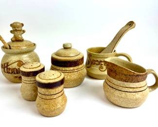 #31 • Treasure Craft Pottery Condiment Set
WWW.LUX.BID