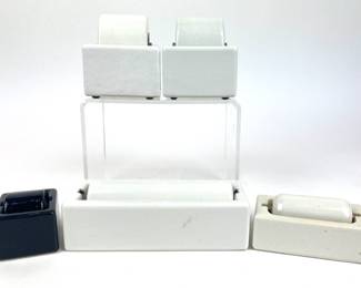 #65 • Vintage Porcelain Sengbusch And Premier Ideal Moisteners (5)
WWW.LUX.BID