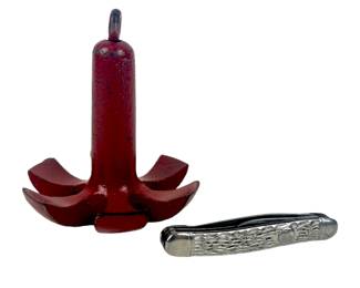 #340 • Imperial 2 Blade Stainless Steel Pocket Knife And Herters Decoy Grapple Anchor
WWW.LUX.BID