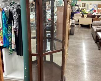 Large Corner Display Cabinet - Glass shelves - Lighted