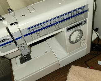 Brother Sewing Machine..looks like new.