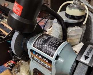 Delta Bench Grinder - Tools look like new