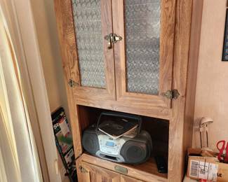 Cabinet being used as a bar. Nice! 