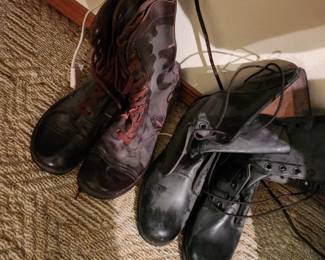 Army Boots 
