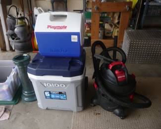 coolers / shop vac 