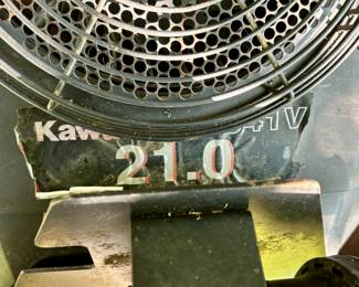 Country Clipper 21 HP Commercial Lawn Mower 884 Hours of Service - Running