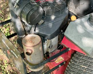 Country Clipper 21 HP Commercial Lawn Mower 884 Hours of Service - Running