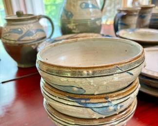David Morgan Studio Pottery (29 Pieces in All)